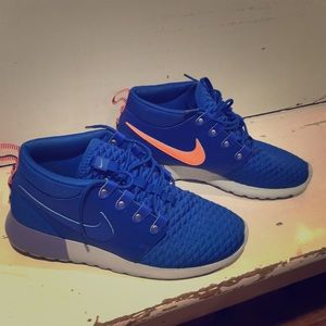 Nike Roshe Run Sneaker Boot